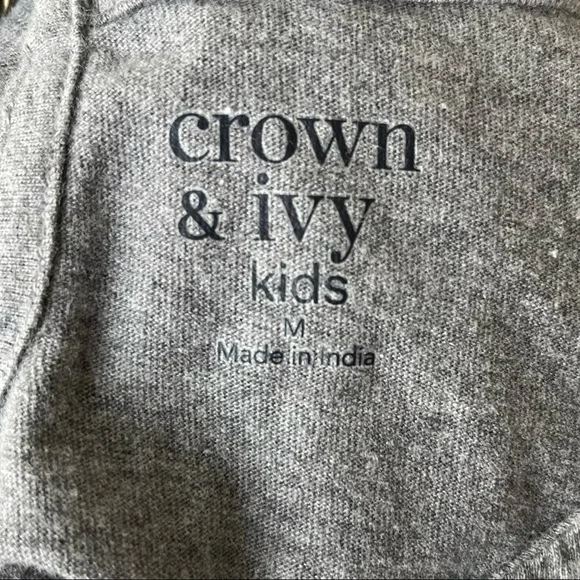 •Crown & Ivy Kids• Long Sleeved Dog Top - Size Medium - Picture 2 of 8